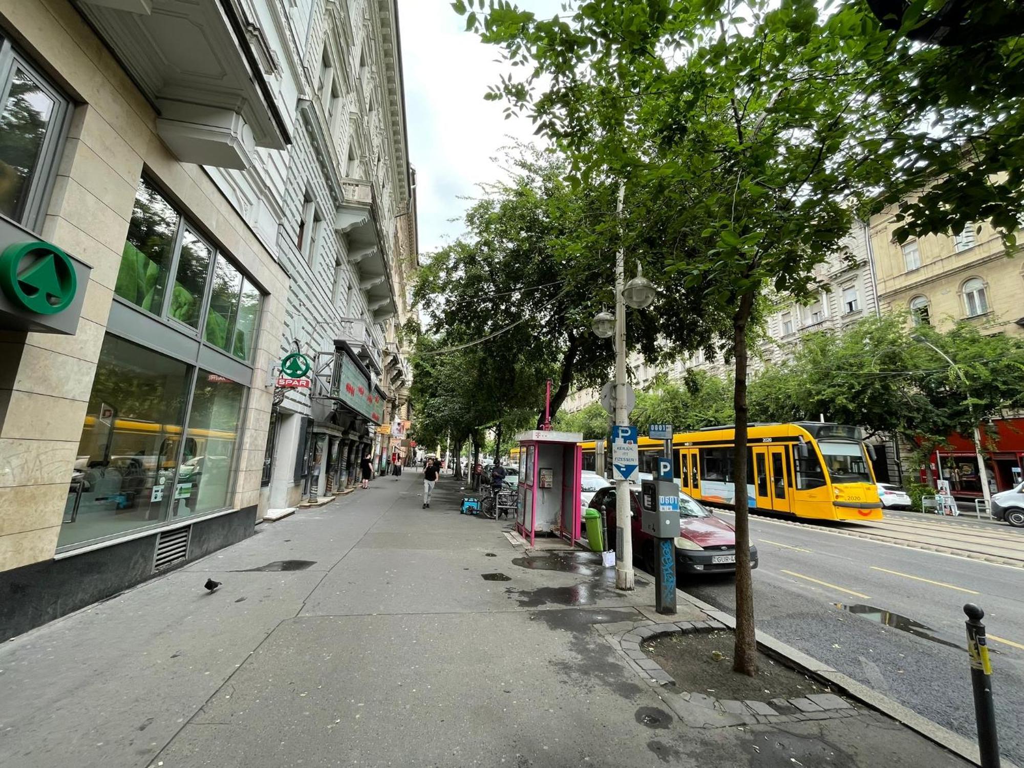 Andrassy Adventures Lägenhet Budapest Exteriör bild